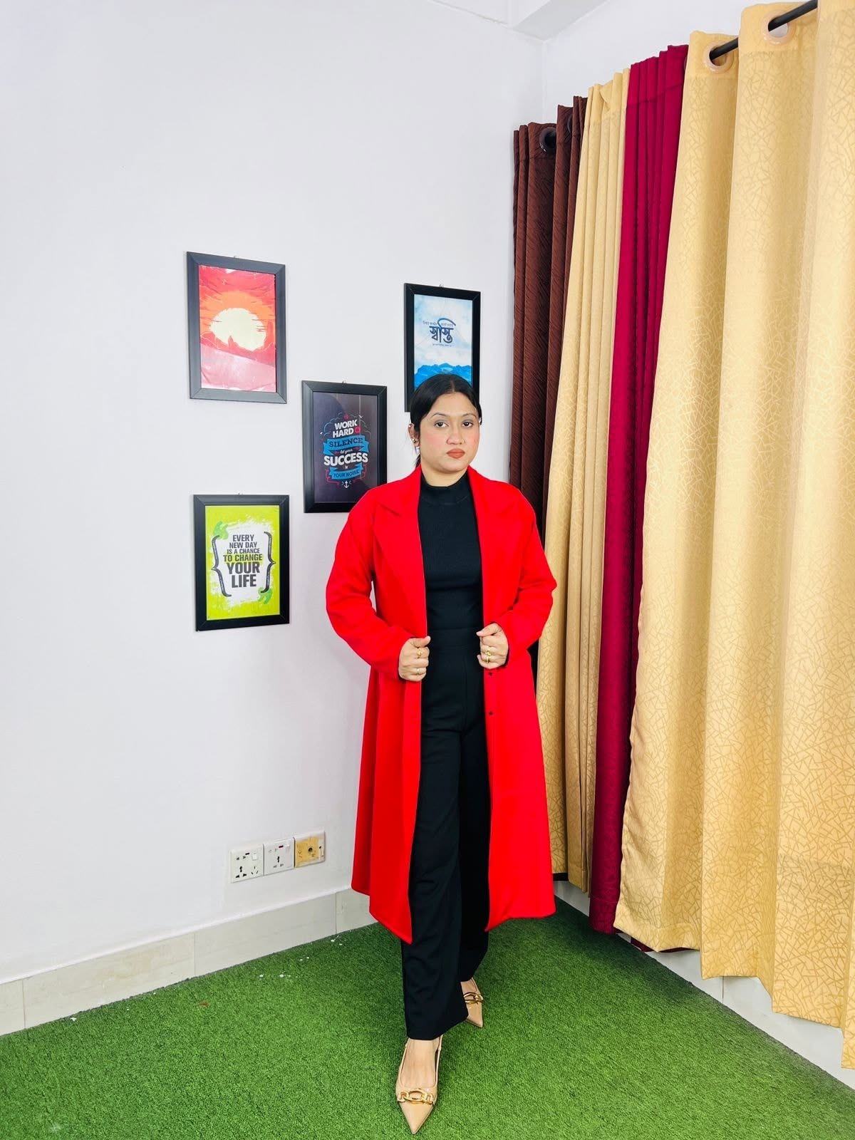 লাল ওভারকোট
