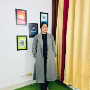 অ্যাশ গ্রে ওভারকোট
